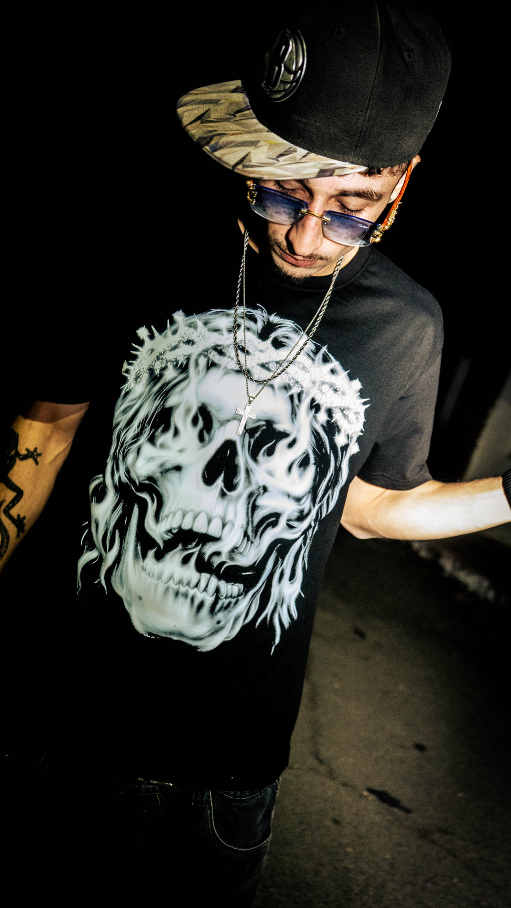 Polera Eternal Smoke look urbano — Streetwear Hombre Chile | Camir Brand